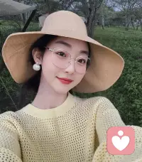 中年女人不谈感情，谈生存，谈健康，谈生活，谈自由，谈金钱，谈那些对你好的人