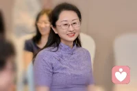 赴京遇弗洛伊德，归途拥温尼科特，
三日沉潜中王·格式塔。
时时学习，秒秒觉察。
窗外微光掠过，
归途是返程，亦是崭新出发。