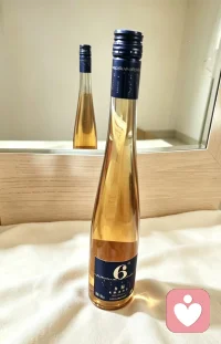 许久不喝，小酌一杯。6°微泡葡萄酒，能饮一杯无？