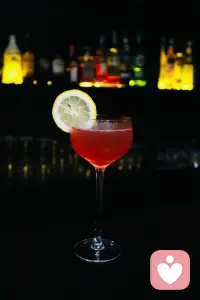 给你一杯忘记过去的鸡尾酒配图