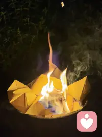 我从小就爱听别人讲故事。所以做了一个倾听师。你们有啥不开心的开心的可以来跟我唠唠呀～配图