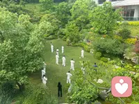 你要克服的是你的虚荣心，是你的炫耀欲，你要对付的是你时刻想要出风头的小聪明配图