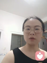 擅长情绪疏导、情感陪伴；全天在线，耐心倾听、严守隐私