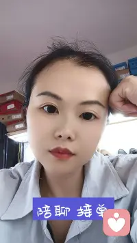 没有人天生坚强，那些藏在深夜的崩溃，都值得被好好听见。配图