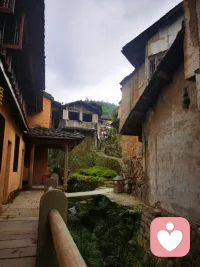 破得此局，方见新天。
失意如雨，转身即晴。
君言深浅，皆是路。