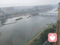 日子就像窗外的河流有时安静有时汹涌配图