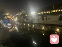每个人心里都有角落，不必独自硬扛。我在这里，安心诉说就好。