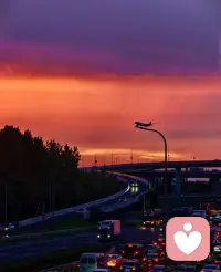 圈子越来越小，话越来越少，有人称之为孤独，可我觉得这叫透彻!现在不想打扰任何人，也不想联系任何人，好像对什么都失去了兴趣，只想一个人静静的待着!