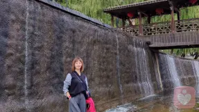 丽锦倾听