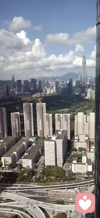 当世界急于表达时，💞

我选择成为港湾一一一一一

一个让漂泊类的话语，都已停靠，被理解，被真实的宁静所在。💞


倾听，💞
是比诉说更深的抵达。💞配图