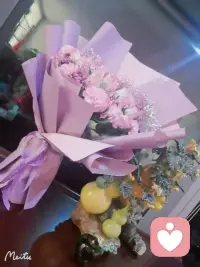 爱情一旦发生了❤

就不是
年龄，
身份，
地位
道德一一一一
种种因素所限制的。


在爱情的国度里💞
没有对错💞
只有深浅💞
是永远无法割舍的深情💞配图