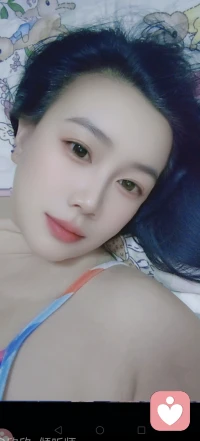 今日的句点画得圆满，
明日的诗篇待你挥毫，
安心入眠吧。配图