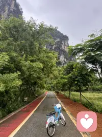 家庭教育中界限感的建立是多么的重要。
最近接到很多有情感错爱的案例，痛心疾首。 家庭教育接受的挑战严峻异常。
妈妈在家里穿着暴露，尤其是会暴露隐私部位的，以及言行粗鲁在孩子面前完全没有界限感，对于有男孩子的家庭来说就是个灾难的启示（女孩家庭亦然）.
而家长还不知道她无意的举措洒下了什么恶果。（家庭教育 ，尤其是家庭性教育的重要性占比越来越大。 

幼儿性心理发育最早期，爸爸妈妈是他接触到的第一粒种子。 希望现在的家长们能重视起来， 好好审视自己的言谈举止， 不能用一句小孩子懂什么来标榜一切的行为的理由。 

家庭教育里父母榜样的力量是无穷的。
家长们，行动起来吧，会减少多少悲剧发生，拯救多少失丧的灵魂啊！配图