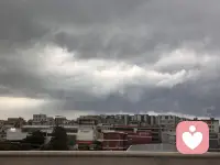 聚会结束有感：
有人喜欢就会有人讨厌……
有被接受的权利，也要有被拒绝的勇气。
可以敏感的去感受，也要坚韧的去面对。
勇于承认自己的有限，不丢人。