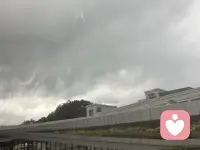 聚会结束有感：
有人喜欢就会有人讨厌……
有被接受的权利，也要有被拒绝的勇气。
可以敏感的去感受，也要坚韧的去面对。
勇于承认自己的有限，不丢人。