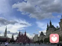 幸福不是外界给出的“标准答案”，而是内心对当下的一种主动感知和确认，不向外索取，而是向内安顿。