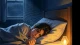失眠的真相：当夜晚成为情绪的“泄洪区”