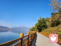 祝愿大家的心田就像天空一样纯净辽阔，心情就像花儿一样美丽。在这里我会始终陪着大家一起向前