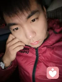 突然翻到三年前的自己，感觉好近，好像是在昨天;又感觉好远，好像是很久之前的事情了。守护在这孤独的时代，拒绝再无奈也只能面对命运的安排。朋友，加油。