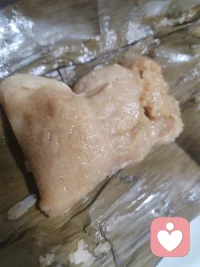 端午安康，邪祟去散。

披荆斩棘，勇往直前。

在今天，把那些不该留在身边的人和事，轻轻放下。这一年，遇过一些消耗你的人，也经过一些让你疲惫的事，让他们都随风飘散吧。

请温柔地告诉自己：从今往后，烂人烂事不配再占据我的心。不再追问为什么，也不再耿耿于怀。有些人，走着走着就散了；有些事，过着过着就淡了。我要做的，只是松开手，继续往前走。

愿往后在每个清晨醒来时，相信今天会比昨天好一点点。永远不要停下脚步，不一定跑得很快，但方向对了，慢一点也没关系。

愿你我都成为那种人——经历过阴霾，依然选择温柔；尝过苦涩，依然相信甘甜。这一程，我们各自努力，高处相见。

端午安康，愿从此清澈明朗，万事胜意。☀️配图