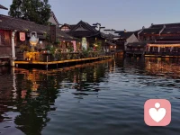 温柔倾听，用心陪伴。
接纳所有情绪，不评判、不说教。
可为你疏导焦虑、排解心事、安抚情绪。
每晚21:00-02:00在线，愿做你安心的树洞。
