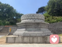 能让我们过的安心的，能链接好运的，从来不是算计，而是源于内心深处一次次善意。配图