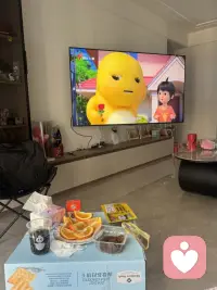 是不是很多心里话，不敢跟身边任何人坦白？怕被嫌弃矫情，怕别人不懂你的难处，只能独自消化所有难过。
如果你也长期压抑、情绪内耗，找不到一个纯粹愿意听你说话的人，我是专属情绪倾听者，严格保密，不评判你的对错，安安静静接住你所有委屈，想倾诉可以私信我。配图