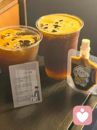 以咖啡作伴，默念心外无物，稳住自己的情绪节奏