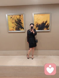 不知道你会不会突然莫名低落。
白天伪装乐观，应付生活里所有琐事，把委屈全部压在心里。无人诉说，也不愿打扰身边的人，所有难过只能独自消化。
 
压抑久了情绪很容易积攒，不必逼着自己时刻坚强。若是心里烦闷，无处倾诉，可以把心事讲出来，不用独自承受。
接纳脆弱，好好善待疲惫的自己。
 
#情绪树洞#心理倾诉#
