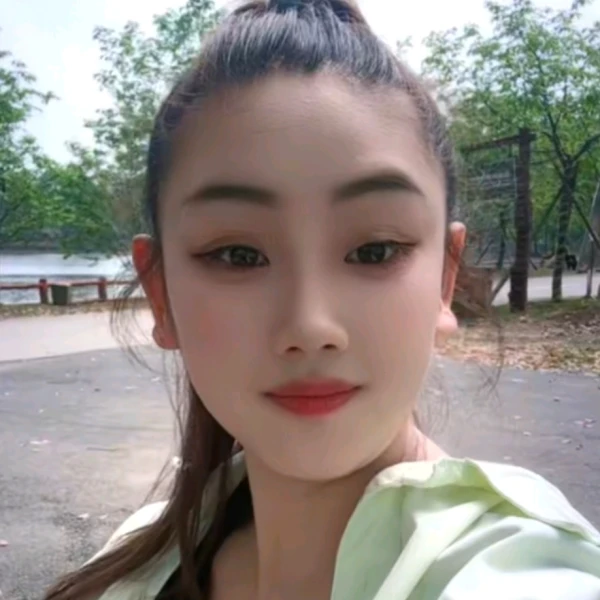 王小新