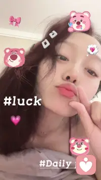 没什么远大目标，只想天天开心配图