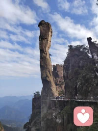热爱生活，热爱爬山。