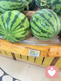 今天买了一个大西瓜，2盒奇异果定价50，然后总共收我135元。我回去的途中，突然感觉，啊，怎么一个西瓜那么重，85元，有15斤？！那我在网上找到店的电话咨询，答案是……？你们猜猜呢，哈配图