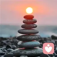 人生没有什么可比的，若比美貌我们都会老去，若比财富我们都会失去，若比生命我们最终都会离开这个世界，我们每个人都是这个世界的体验者，体验过后就会悄然的离开，人生哪有真完美，照顾好自己的健康和情绪，这场人生，你就已经赢了一大半。至于其他，有则锦上添花，无则依旧芳华。