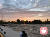 车轮向前，烦恼向后，晚风治愈所有的疲惫。没人倾诉的情绪，就让一路晚风陪着骑行，慢慢释怀。