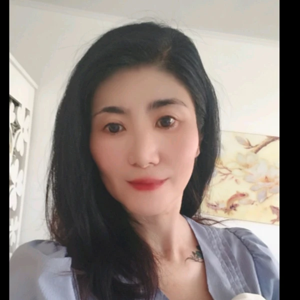 浅笑嫣然