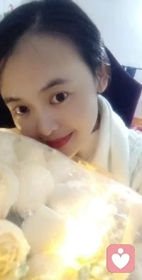 生活，
适合自己的就是最好的，
不嫉妒，不攀比，不羡慕，不强求，
各有归舟，各有渡口，
认真做个快乐的普通人就好……