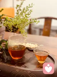 别人看不懂你的纠结没关系，我完全懂你，有什么难受的尽管跟我说。