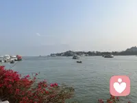 青春不在于能够做出一切，而在于希望做出一切。配图