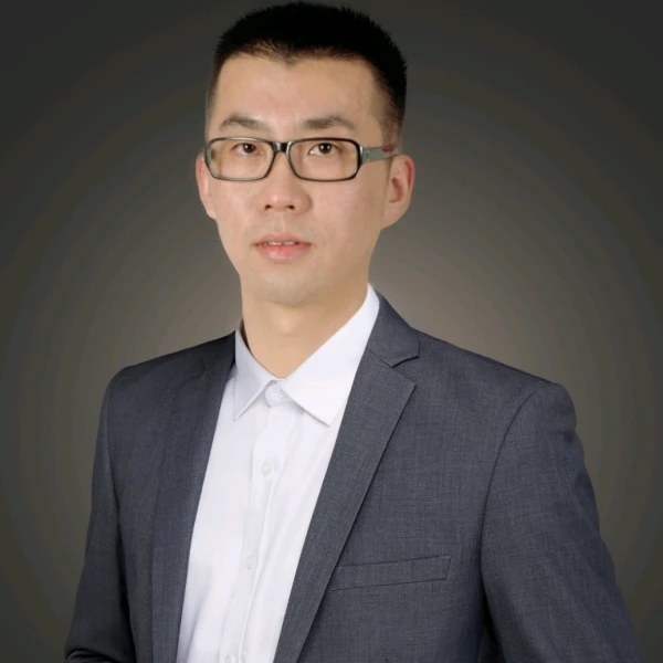 李鑫