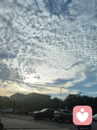 心情低落时，抬头看看天，没有什么过不去的，一切都会好起来的！