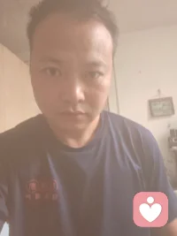 报告！本人正式入职给力心理，上岗专职倾听大师～
专治各种心里堵得慌、委屈没人讲、胡思乱想睡不着
我的服务守则：嘴严、有耐心、不灌鸡汤
不管多大、多细碎的烦心事，全都可以丢给我
不会催你快点好，只会慢慢陪你梳理情绪
平台正规接单通道已开启，有心事直接来，全天在线等候