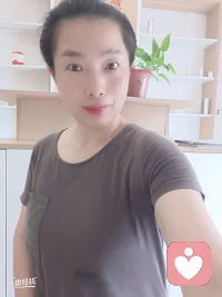万物自有时序，不必追赶他人、苛责过往，在自己的节奏里安心扎根蓄力，接纳当下，缓缓前行便是最好的成长。