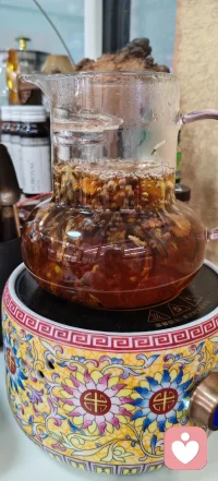 倾听～让我感受到～丰富多彩～悲欢离合
～天下之大～无奇不有，有意思！
你有故事，我有茶，聊聊