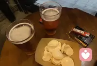 任何关系，只要你不要了，这个课题就结束了。因为一个痛苦的人，去找一个给自己制造痛苦的人谈话，这本质上甚至都不叫沟通，这叫请求对方怜悯自己的情绪。当你还在试图要一个说法掰扯对错的时候，你其实已经掉进了一个无尽内耗的困局。这就引出了一个非常残酷但又很清醒的认知，别人给我上了一课，是别人的本事，我一直停留在原地走不出来是我的无能