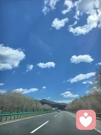 保持对生活的爱和热忱，把每天都活得热气腾腾配图