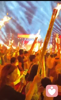 以火祈福，岁岁欢腾。
愿星火所至，皆为好运；所求之事，皆得所愿。配图