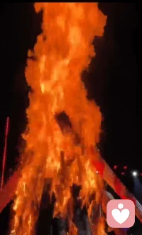 以火祈福，岁岁欢腾。
愿星火所至，皆为好运；所求之事，皆得所愿。配图