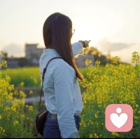 蛇不蜕皮，只能等死，人不换脑，只能认命，时代淘汰你的时候，连招呼都不打一声，成长就是一场自残，把过去的认知打碎，把过时的自己掐死，才能有重新活过来的勇气，敢于杀死昨天的自己，才能拿到明天的入场券！