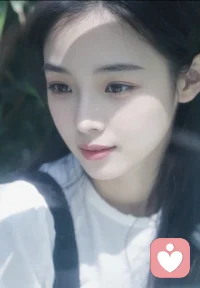看到一段话，似乎深有感触，具体内容如下:
       你养不起自己时，别人也不养你，因为你是负担;你养的起自己时，别人就愿意养你，因为你是他的荣幸。人只会因为你有价值，而去被爱。你越是天寒地冻，越没人给你雪中送炭，你越是繁花似锦，越有人给你锦上添花。